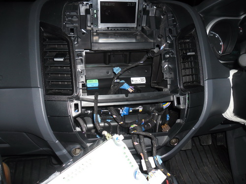 คลับ BT-50-Ranger-ใครติดจอ LCD ให้ All New Mazda BT-50 มาบ้างแล้วครับ ช่วยแนะนำหน่อยครับ-3